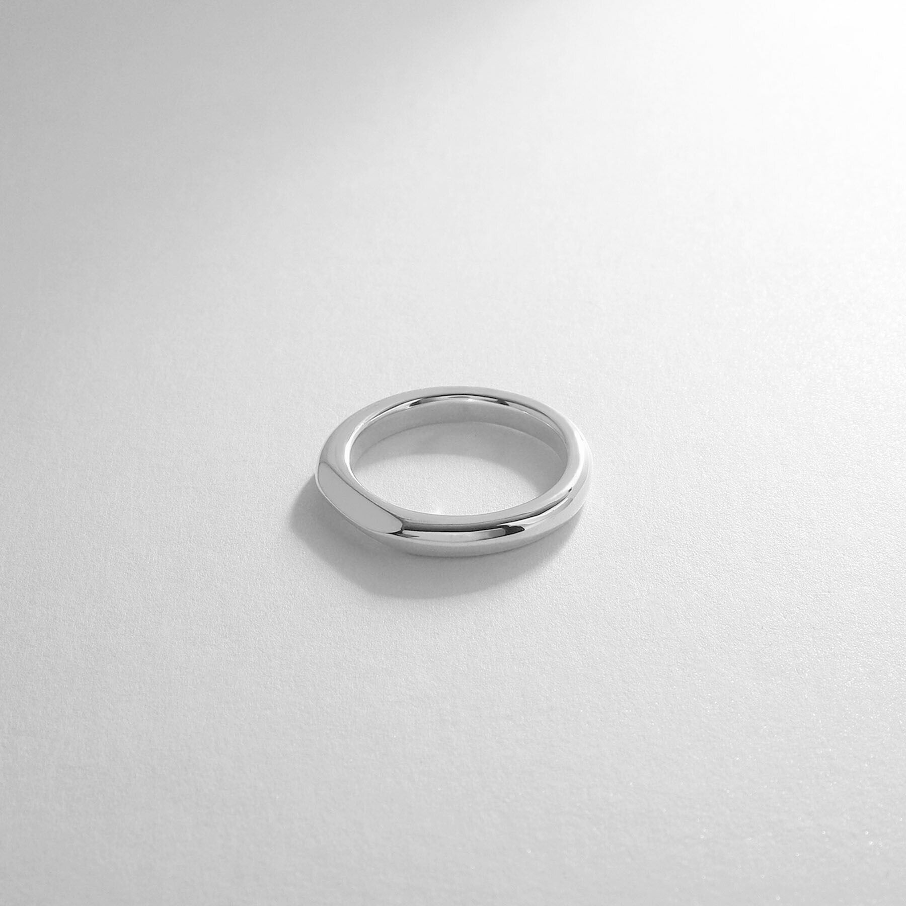 COCOSHNIK「シルバー アーチカットオフ リング（14号、16号、18号）」|リング|シルバー(600)