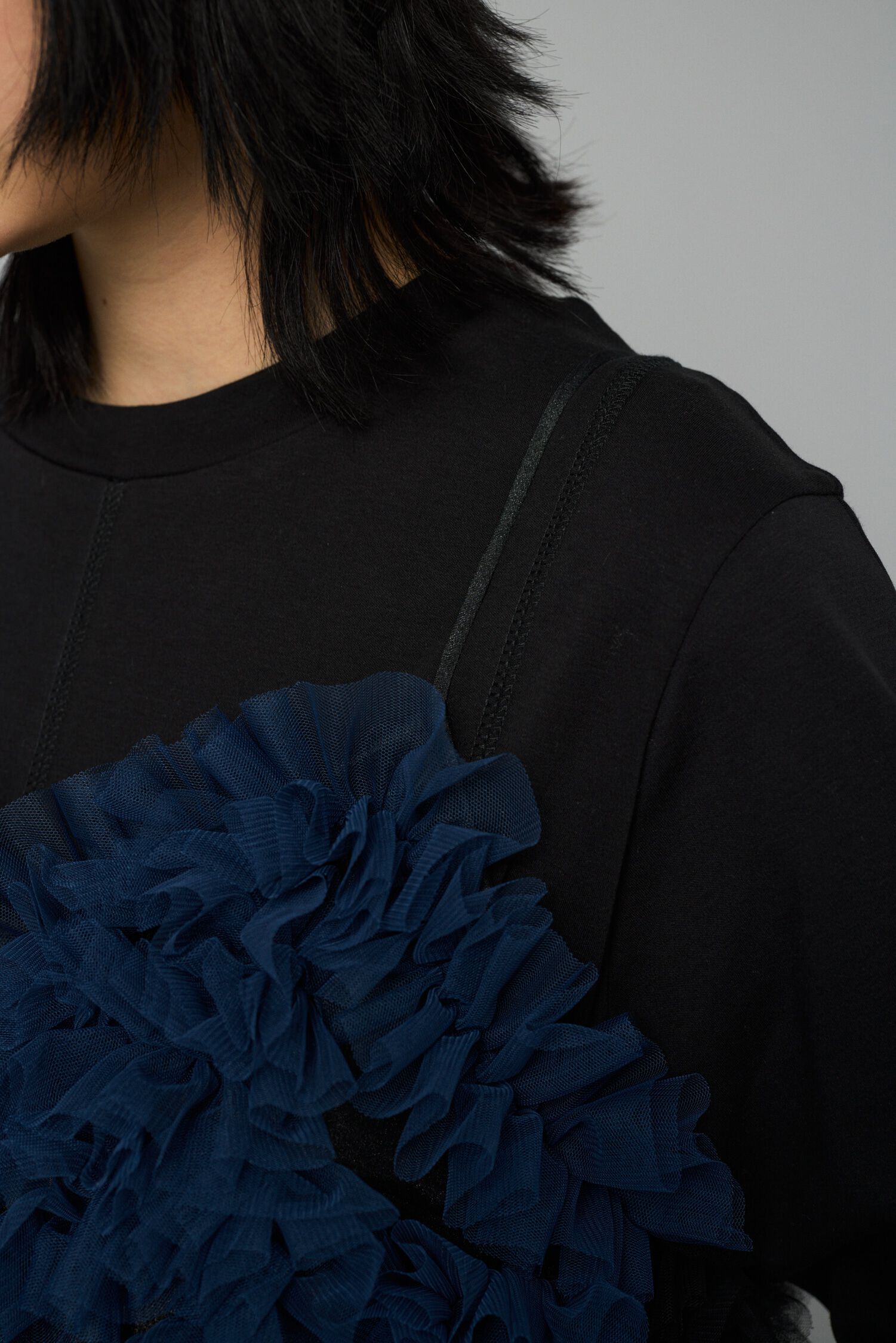 HeRIN.CYE「Bi color many frill bustier」|キャミソール|