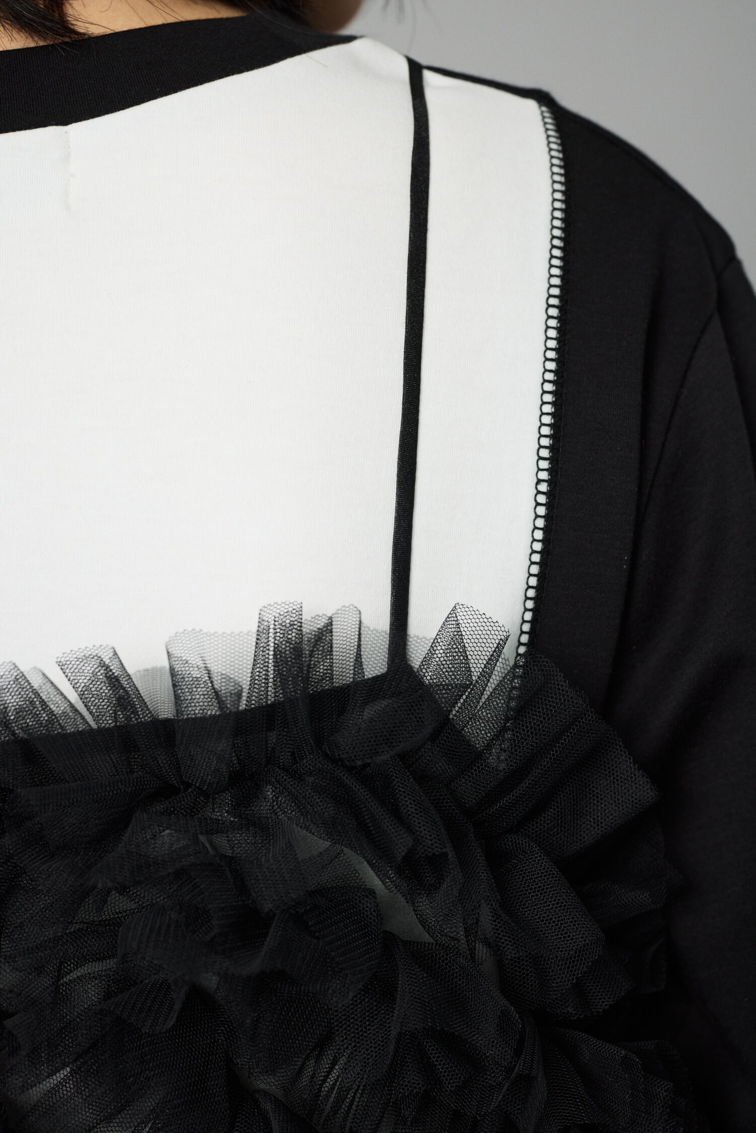 HeRIN.CYE「Bi color many frill bustier」|キャミソール|