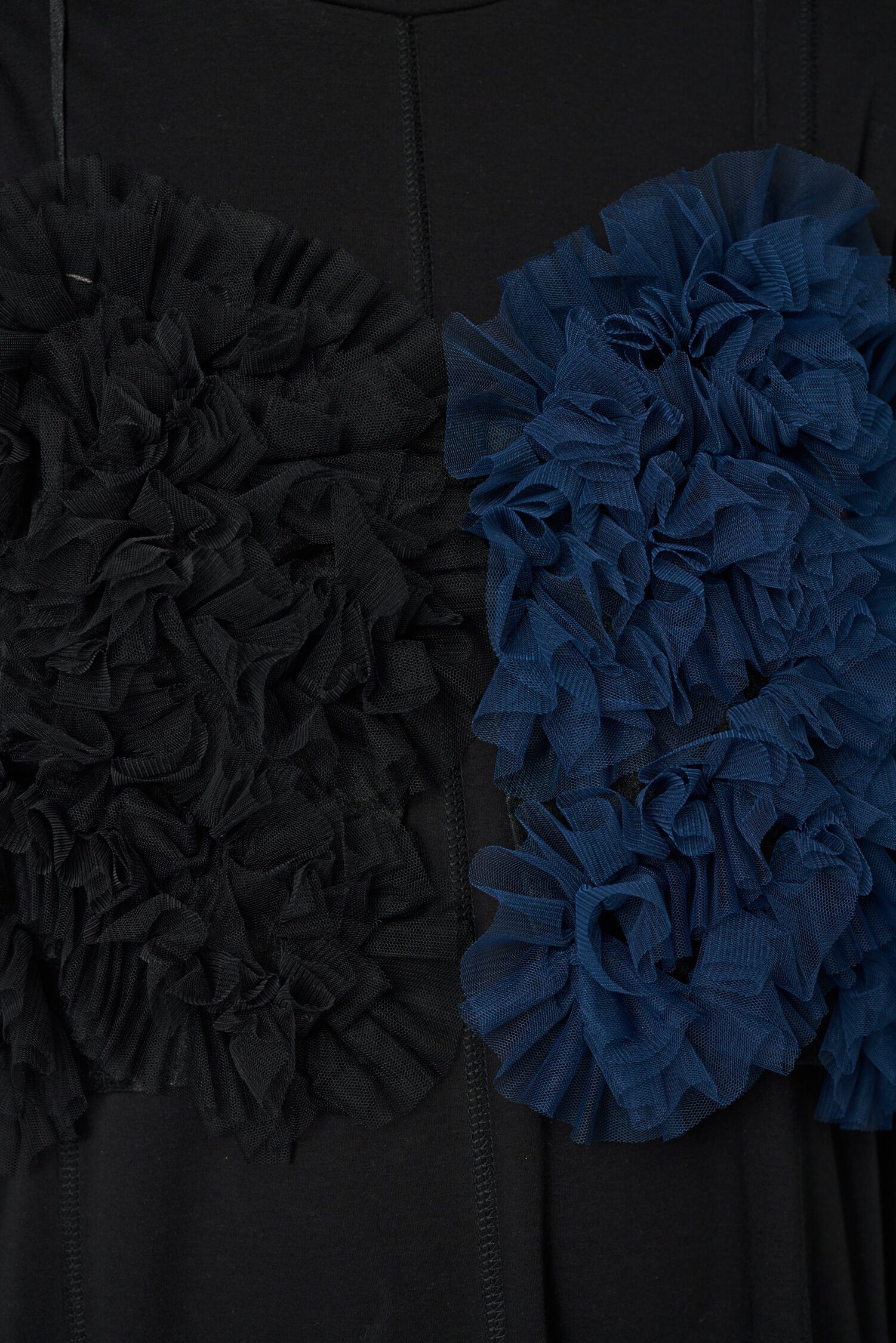 HeRIN.CYE「Bi color many frill bustier」|キャミソール|