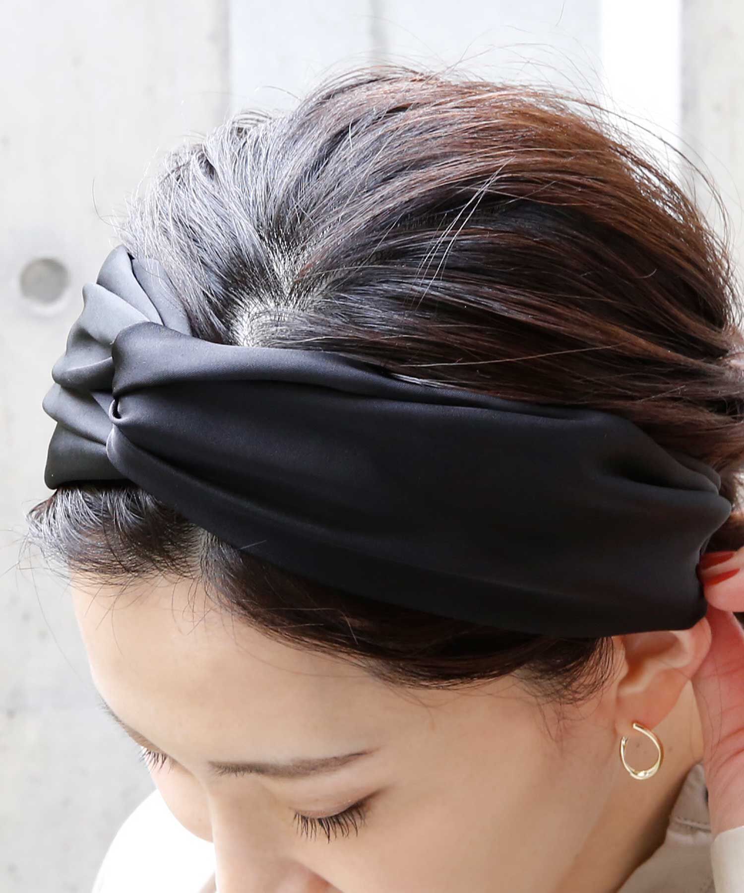 colleca la「サテンヘアターバン」|ヘアバンド|