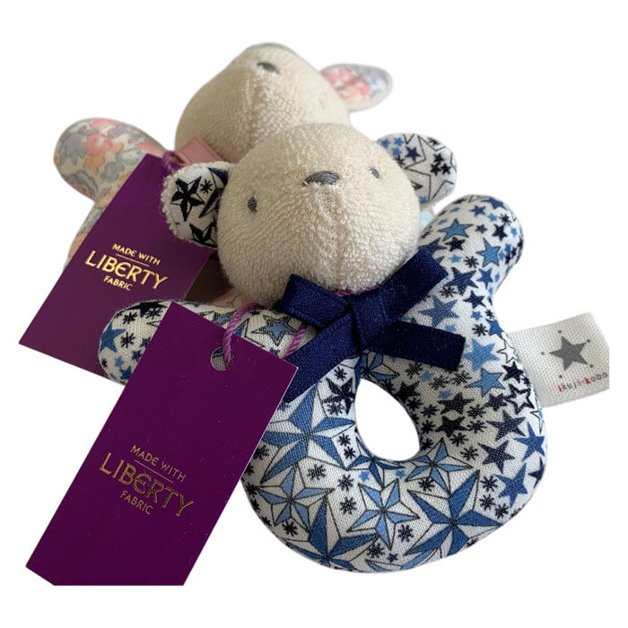 BACKYARD FAMILY「育児工房 ギフトセット 3点 ベビー 通販 日本製 スタイ ソックス ラトル セット プレゼント」|その他ベビー用品|