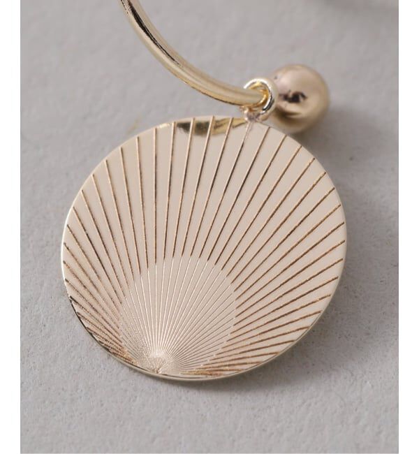 Lilas by Spick&Span「サンライズプレートピアス K10（両耳）」|ピアス|