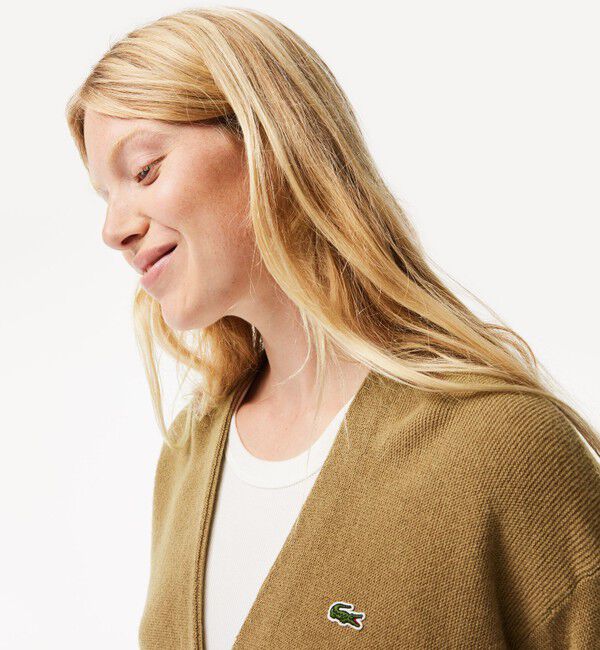 LACOSTE「プレーンVネックニットカーディガン」|カーディガン|