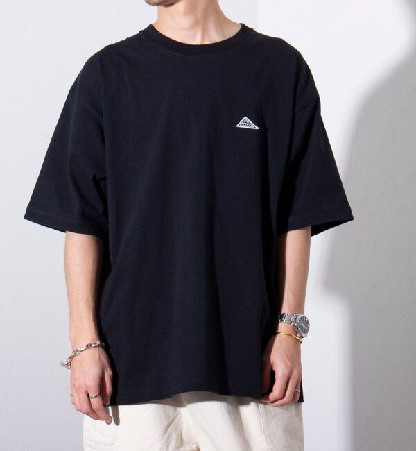 GLOSTER「【KELTY&times;GLOSTER】別注 バックタイポロゴプリントTシャツ ワンポイントワッペン」|Tシャツ・カットソー|