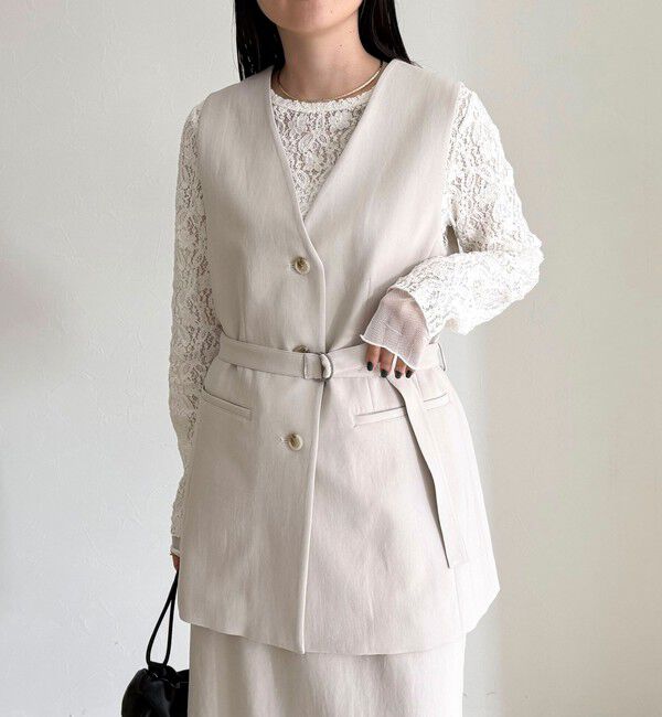 fredy emue「【セットアップ対応】パウダリーツイルベルト付きジレ」|ベスト・ジレ|ベージュ