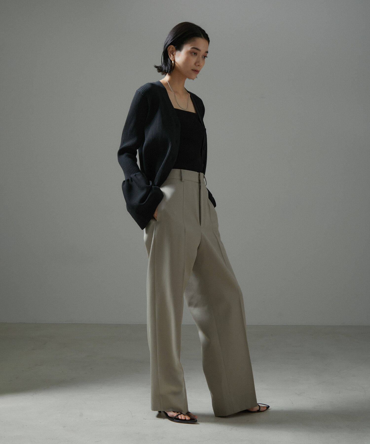 SALON adam et rope'「フレアースリーブリブVネックカーディガン【洗える】」|カーディガン|