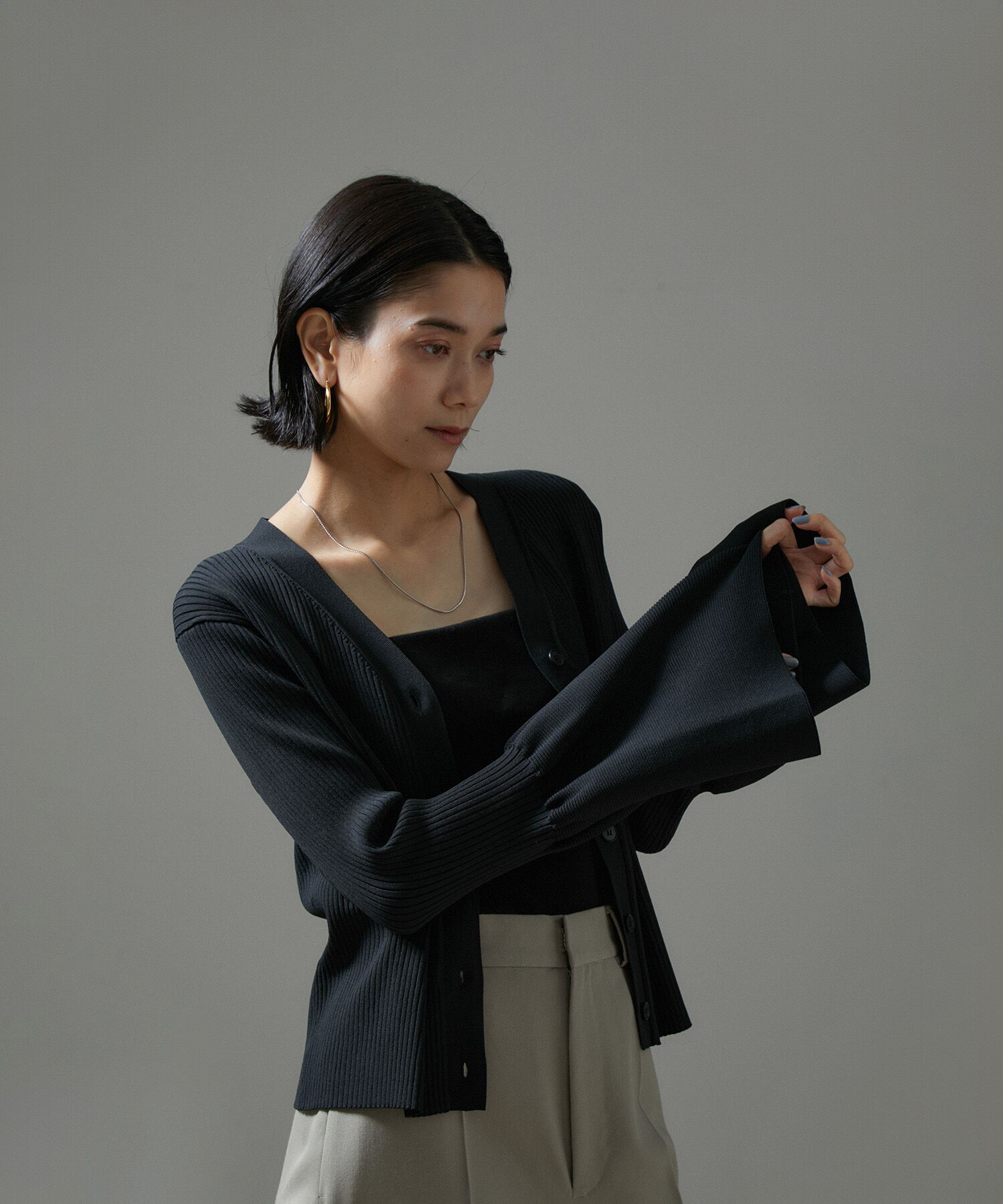 SALON adam et rope'「フレアースリーブリブVネックカーディガン【洗える】」|カーディガン|