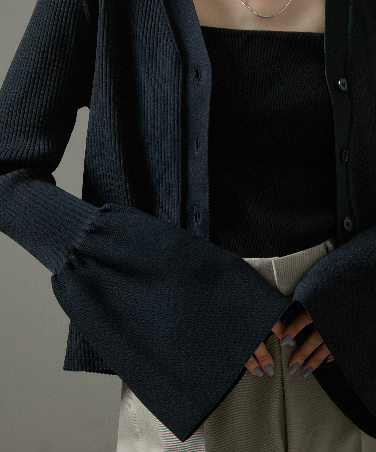 SALON adam et rope'「フレアースリーブリブVネックカーディガン【洗える】」|カーディガン|