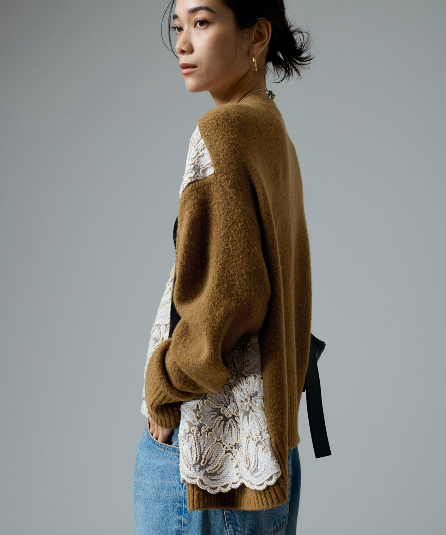 SALON adam et rope'「ヤクウールフラワーレースストラータカーディガン」|カーディガン|