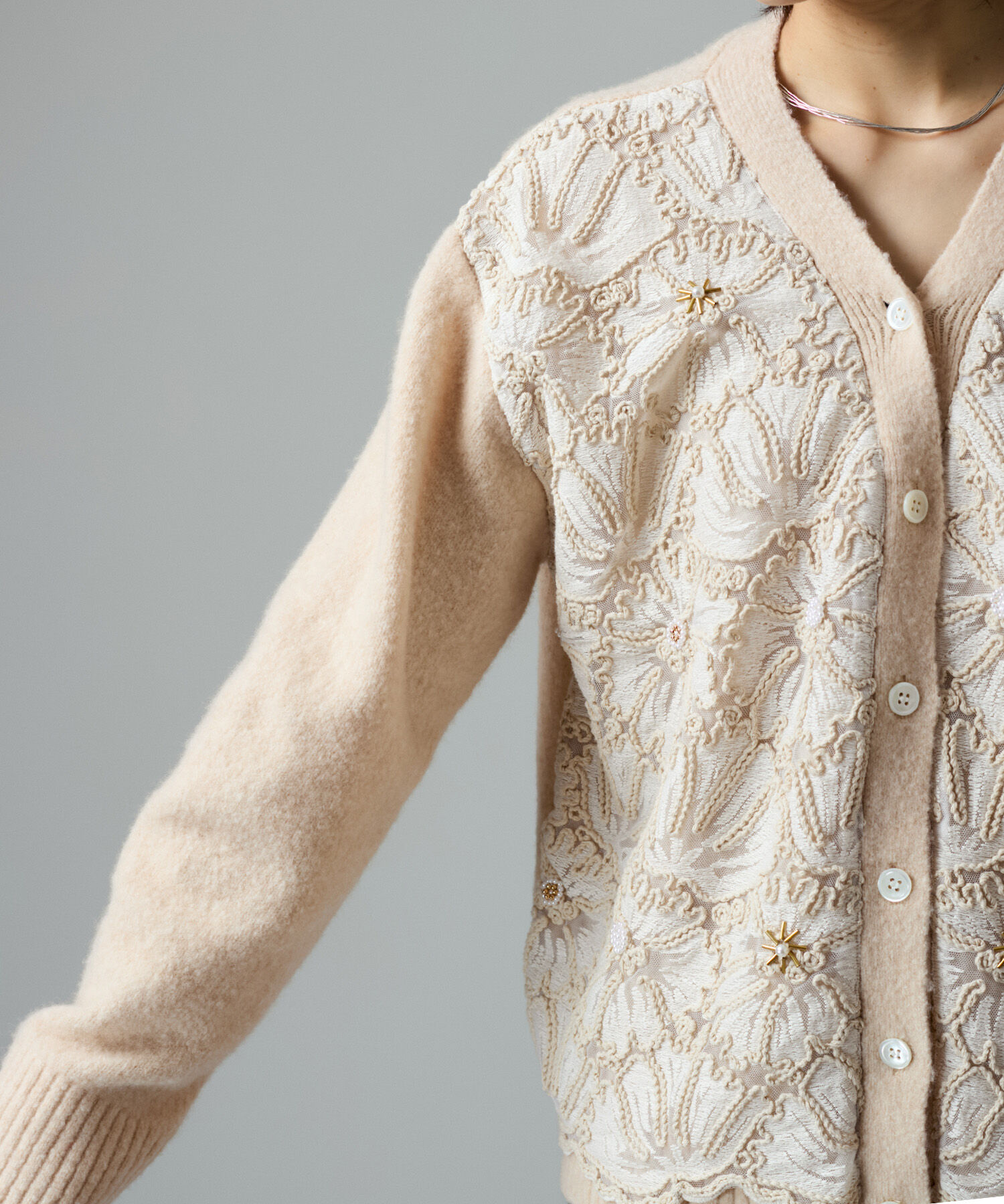 SALON adam et rope'「ヤクウールフラワーレースストラータカーディガン」|カーディガン|