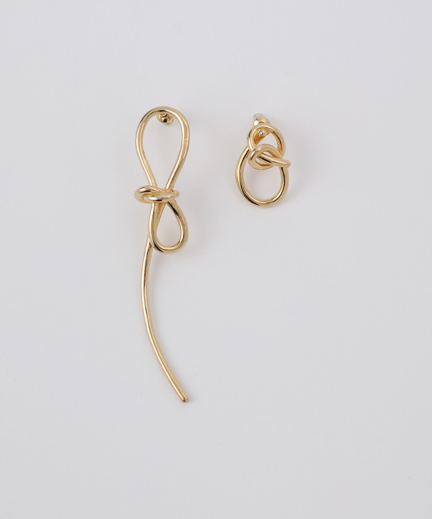 ROPE「【雑誌掲載】ラインモチーフアシンメトリーピアス【メディア掲載】」|ピアス|