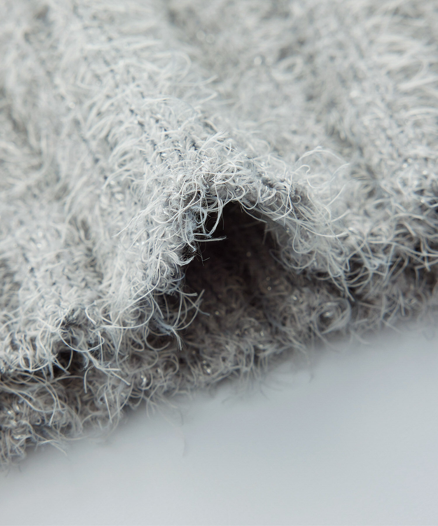 Rope&rsquo;Picnic「【一部店舗限定】ラメフェザー衿付ジップカーディガン」|カーディガン|