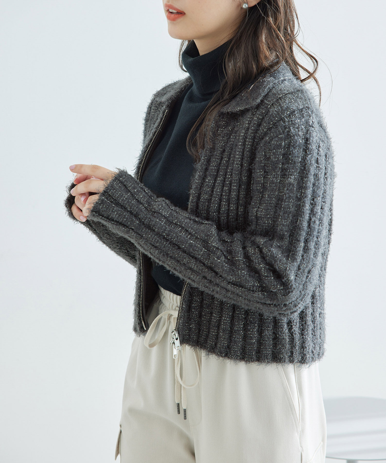 Rope&rsquo;Picnic「【一部店舗限定】ラメフェザー衿付ジップカーディガン」|カーディガン|