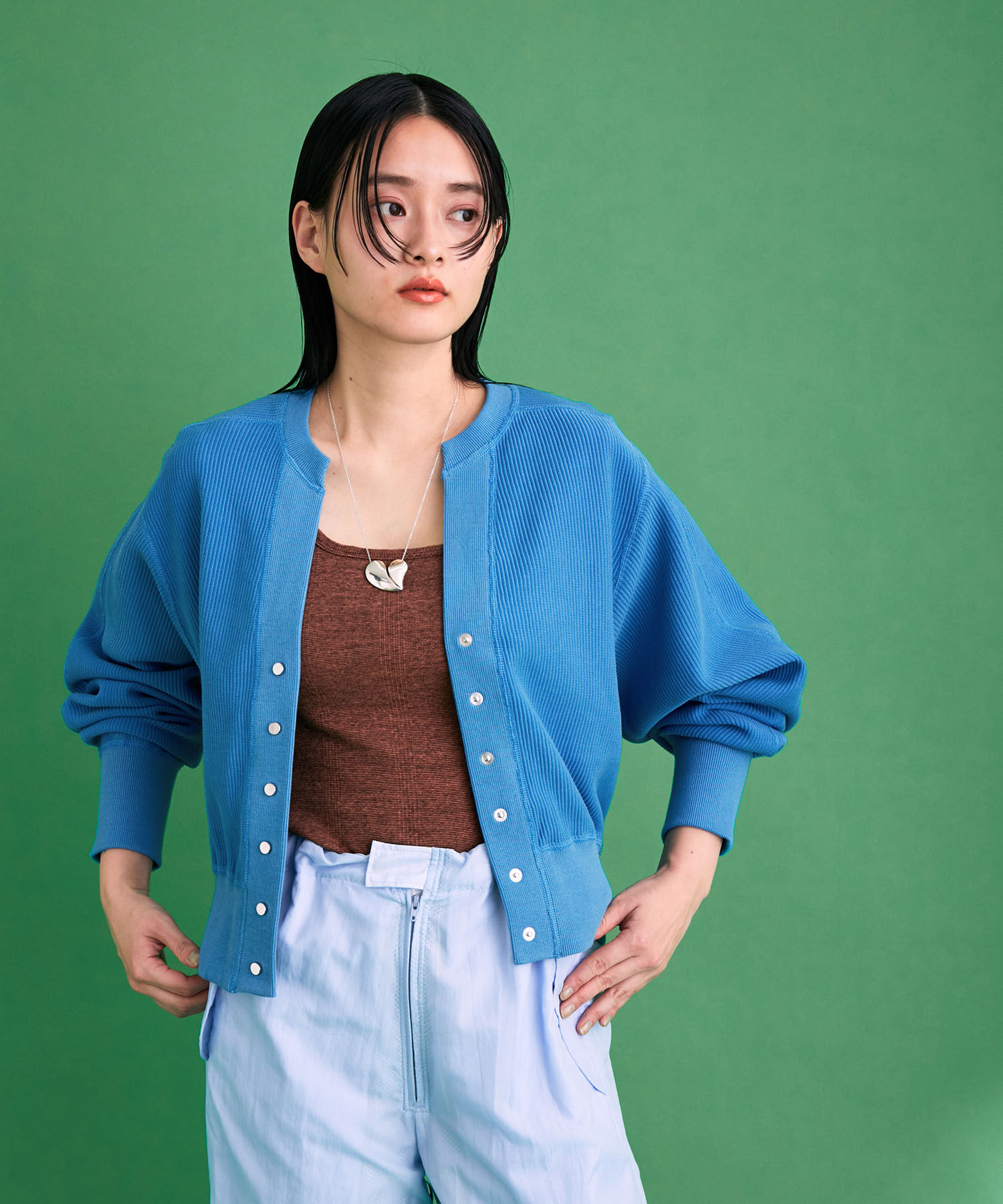 ADAM ET ROPE'「【サステナブル】キーネックスナップカーディガン」|カーディガン|