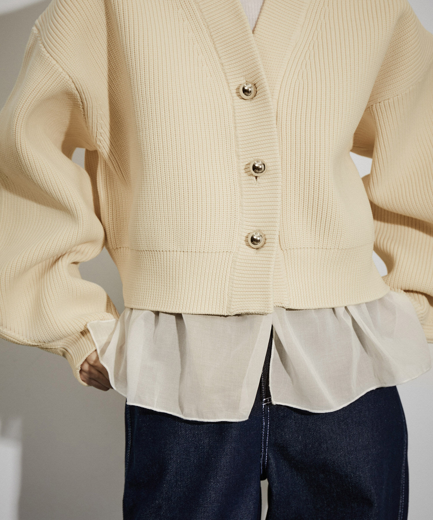 ADAM ET ROPE'「【サステナブル】シアーペプラムカーディガン」|カーディガン|