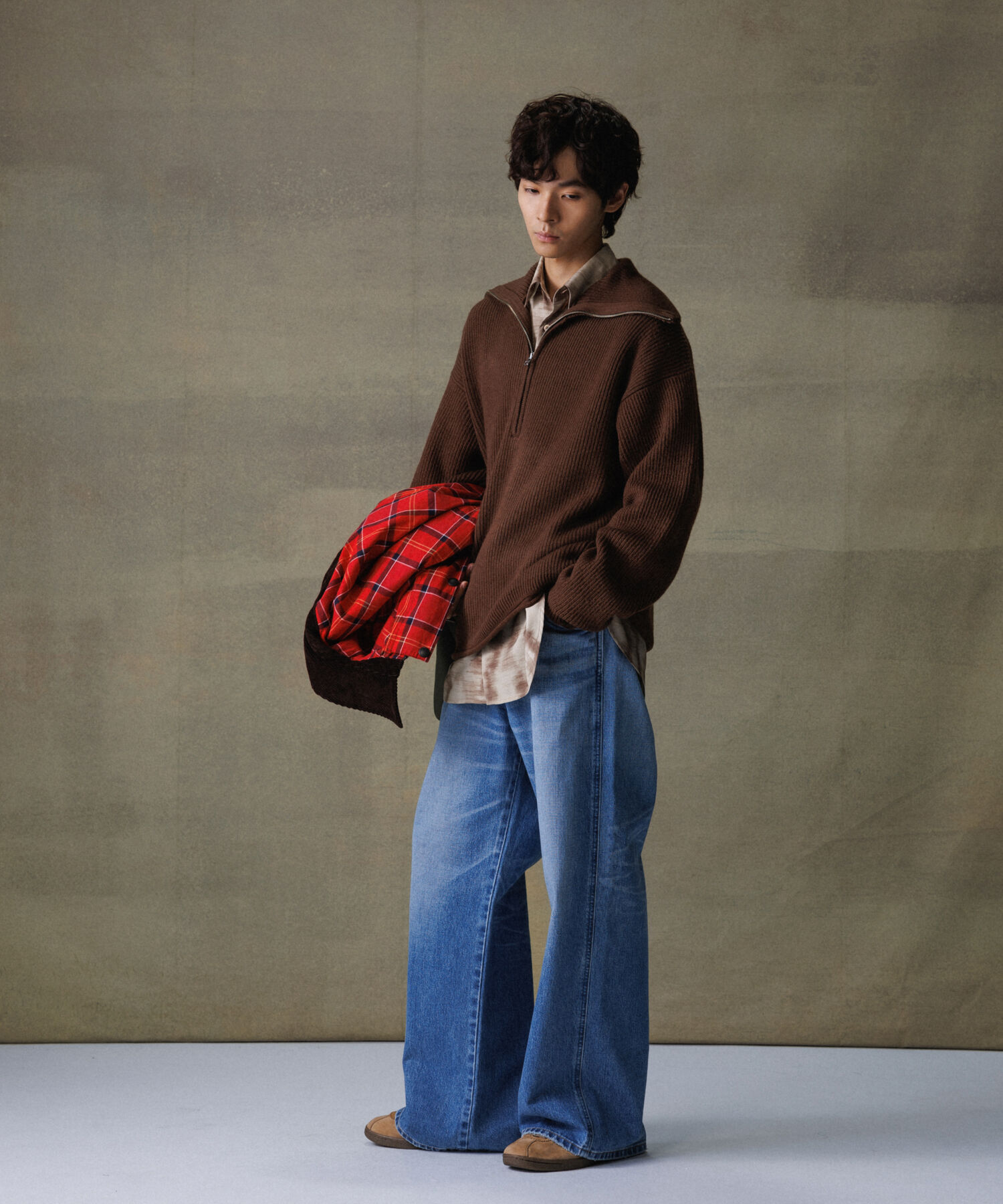 ADAM ET ROPE'「ルーズシルエット ハーフジップ ビッグカラー ニット プルオーバー / ユニセックス」|ニット・セーター|