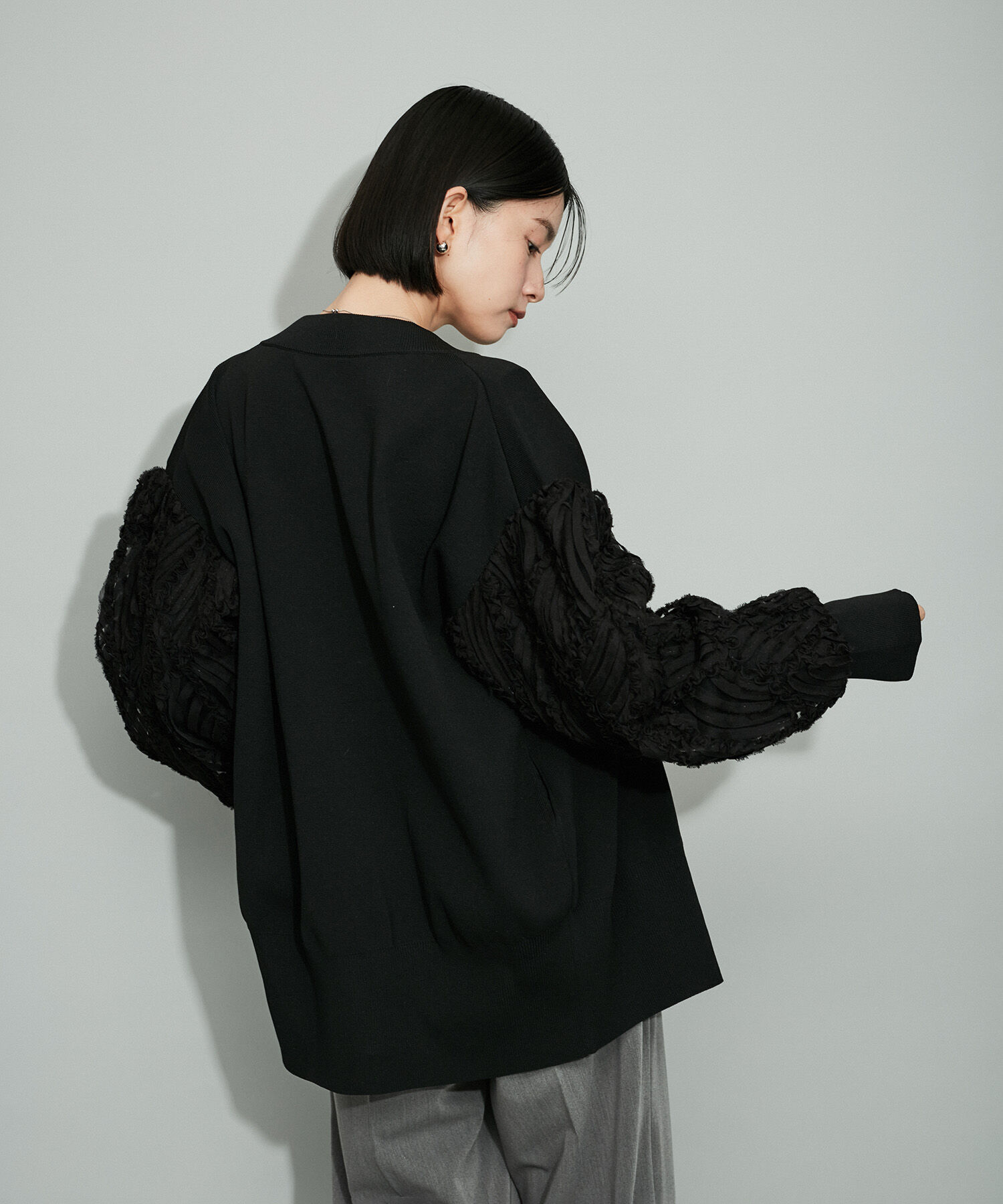 ADAM ET ROPE'「【WEB限定・洗える】柄チュールクルーネックミドルカーディガン」|カーディガン|