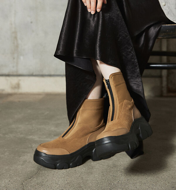 AU BANNISTER「【LAROUTE/軽量】フロントジップ 厚底ブーツ」|ショートブーツ|キャメル