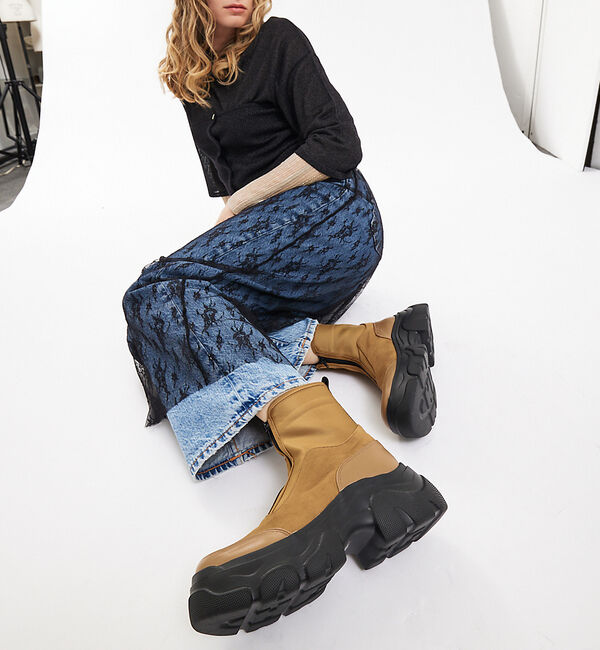 AU BANNISTER「【LAROUTE/軽量】フロントジップ 厚底ブーツ」|ショートブーツ|