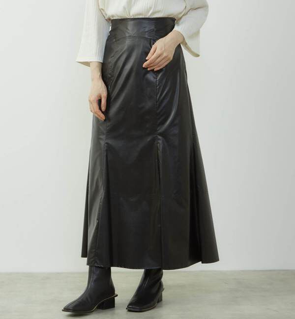 SOFFITTO「エナメルフェイクレザーパネルスカート」|スカート|ブラック