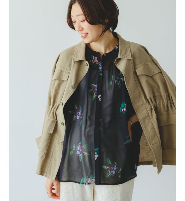 「《WEB/一部店舗限定》KAZUMIDOIボタニカルノースリギャザーブラウス」|シャツ・ブラウス|
