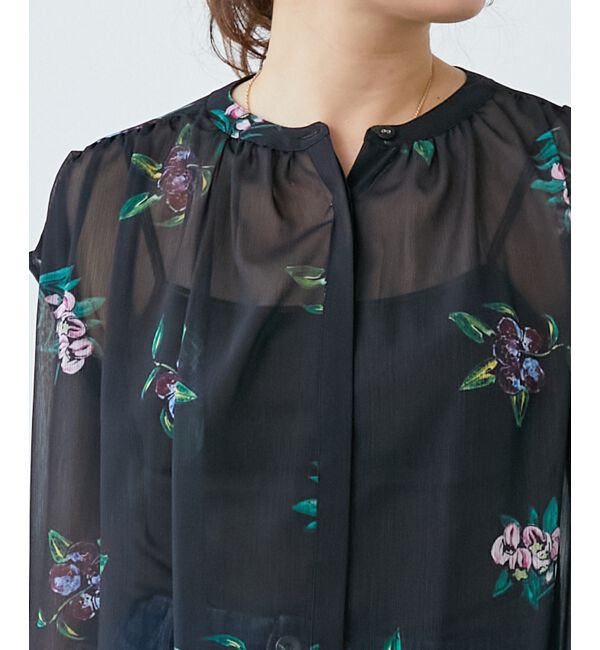  「《WEB/一部店舗限定》KAZUMIDOIボタニカルノースリギャザーブラウス」|シャツ・ブラウス|