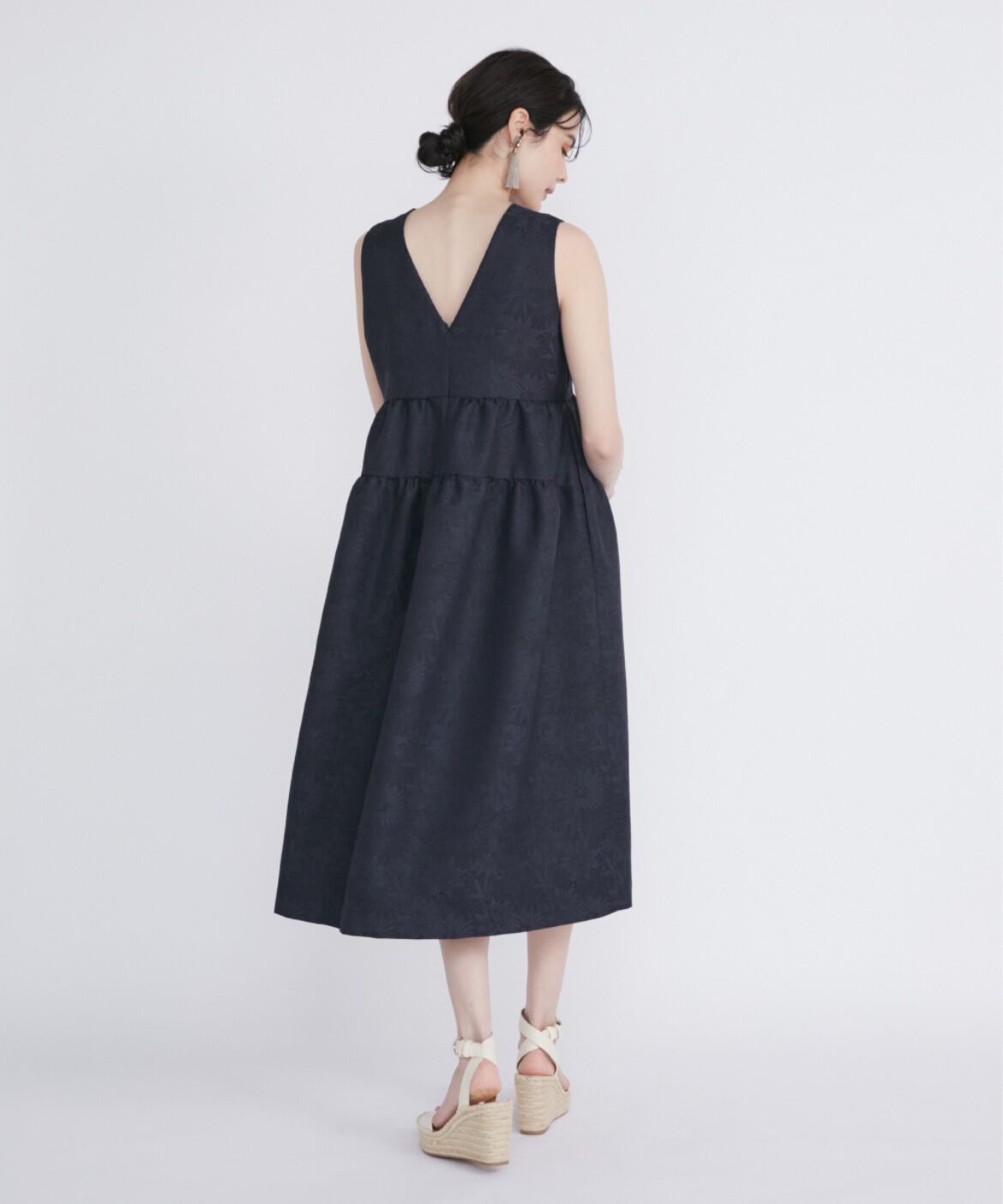 Maglie le cassetto「フラワージャガードティアードワンピース《M Maglie le cassetto》」|ワンピース|