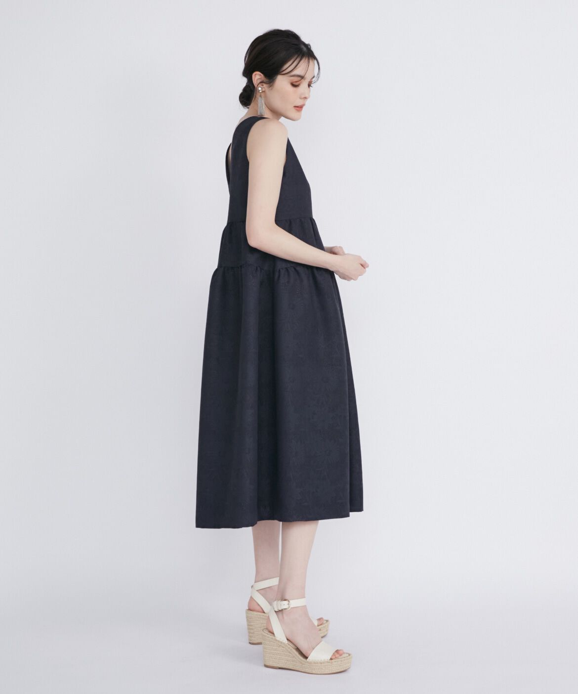 Maglie le cassetto「フラワージャガードティアードワンピース《M Maglie le cassetto》」|ワンピース|