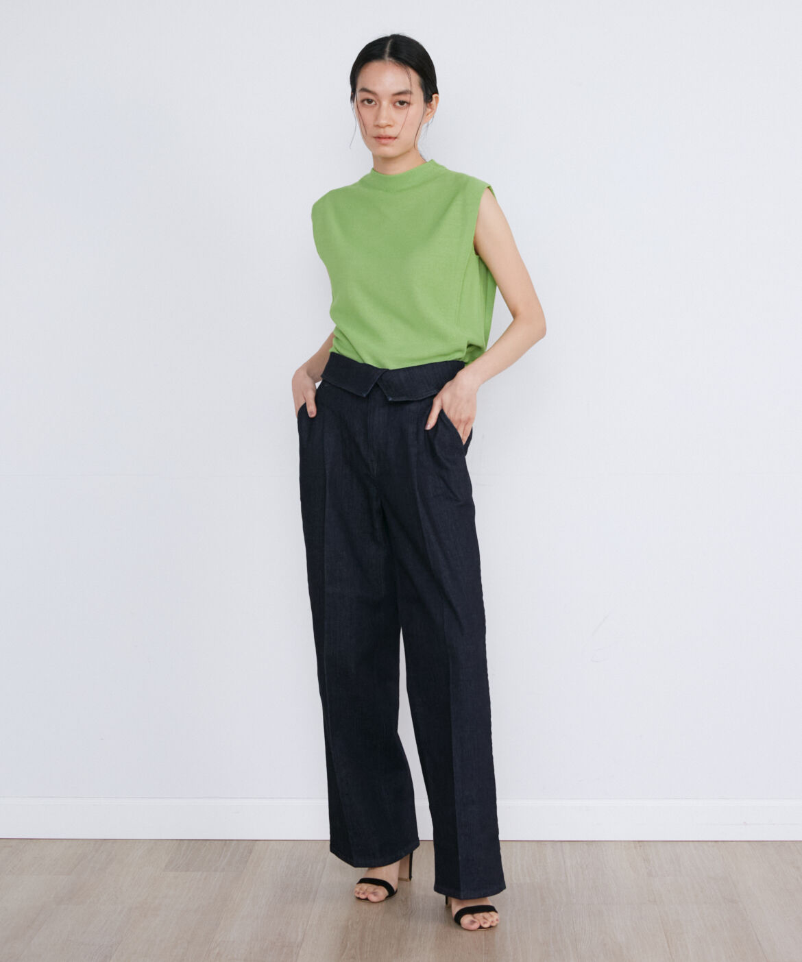 INED「ショルダータックノースリーブニット《Cuoo》」|ニット・セーター|