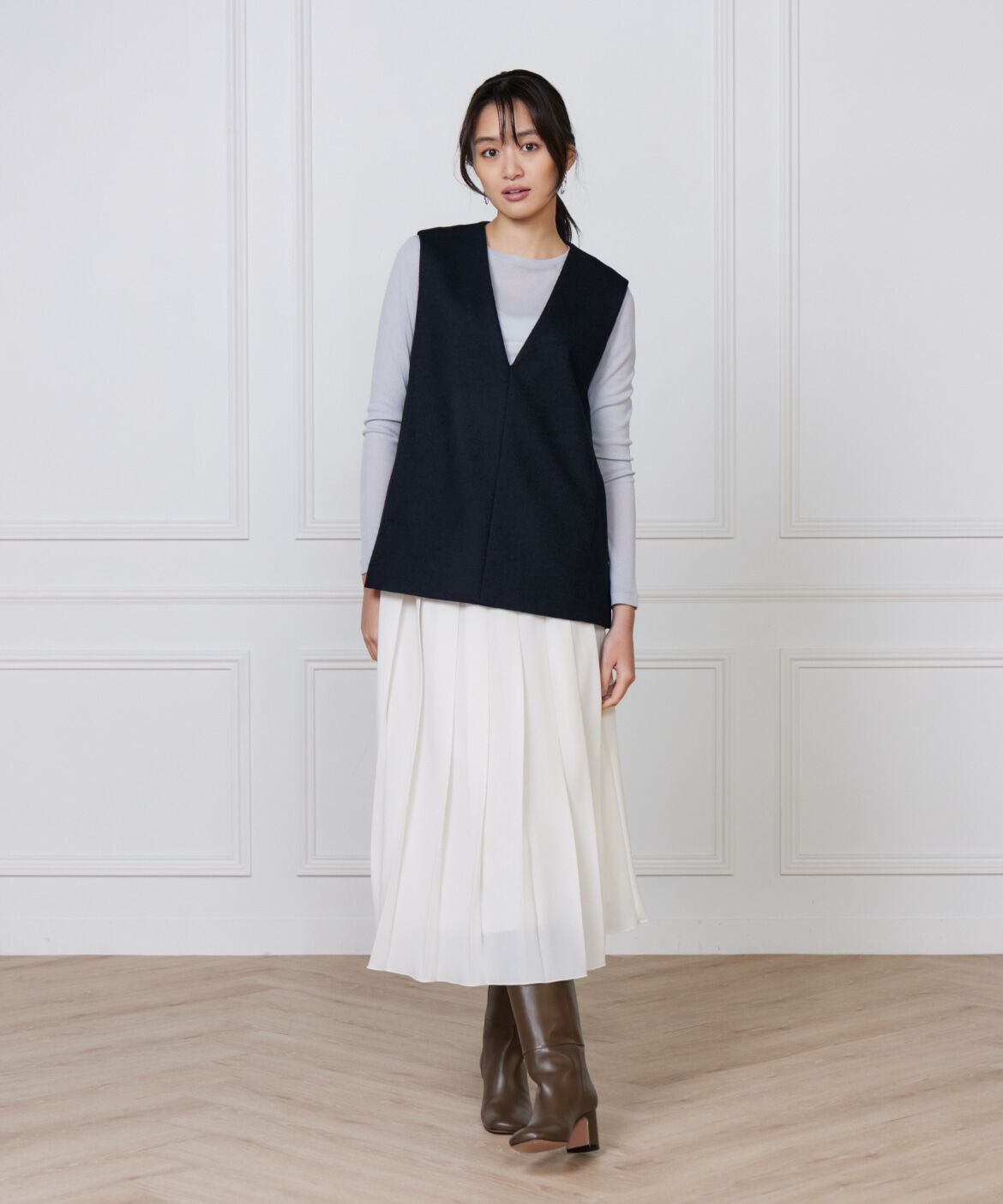 7-IDconcept.「Vネックプルオーバージレ」|ダウンベスト・ベスト|