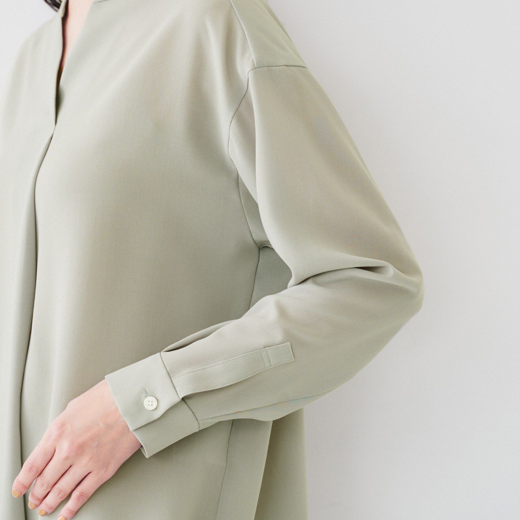 UNTITLED「【体型カバー/オンオフ使える】梳毛調ボイルシャツ」|シャツ・ブラウス|