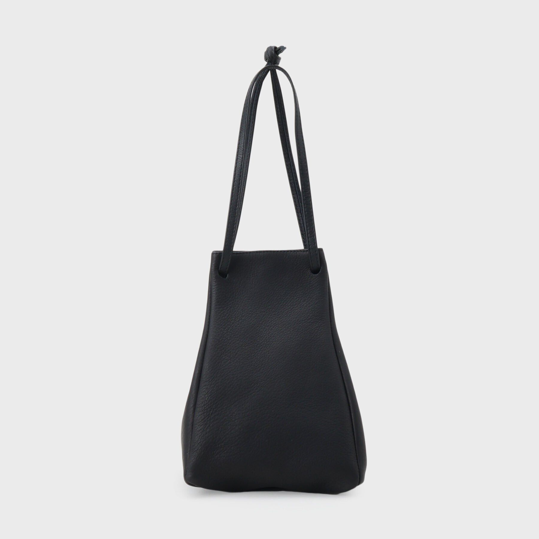 TAKEO KIKUCHI「【THE FLAGSHIP】ディアスキン 巾着バッグ」|ハンドバッグ|ブラック(019)