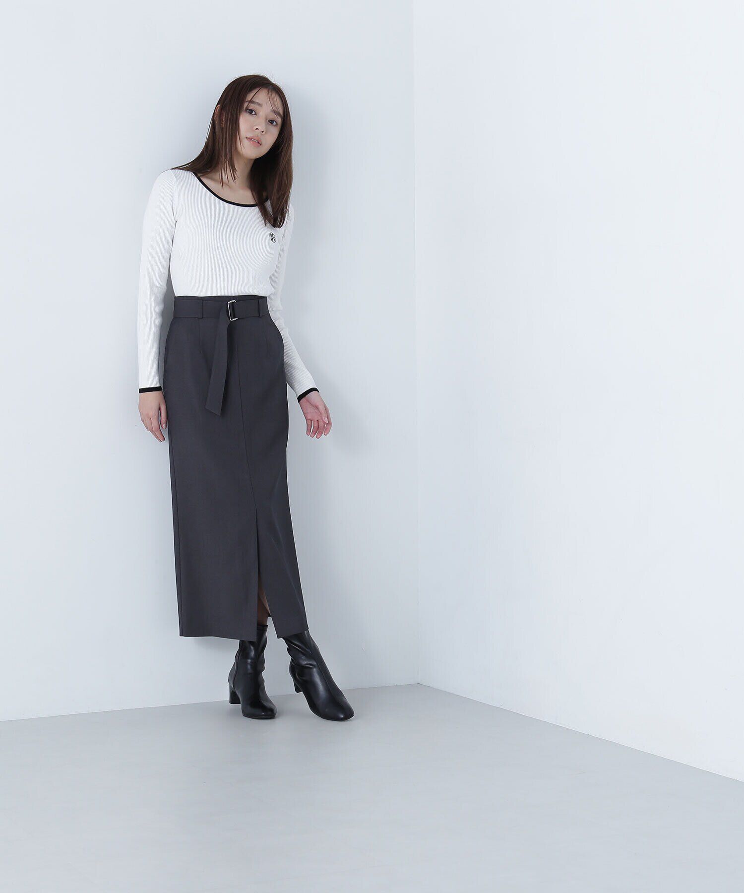  「エンブレムバイカラーリブニット」|ニット・セーター|