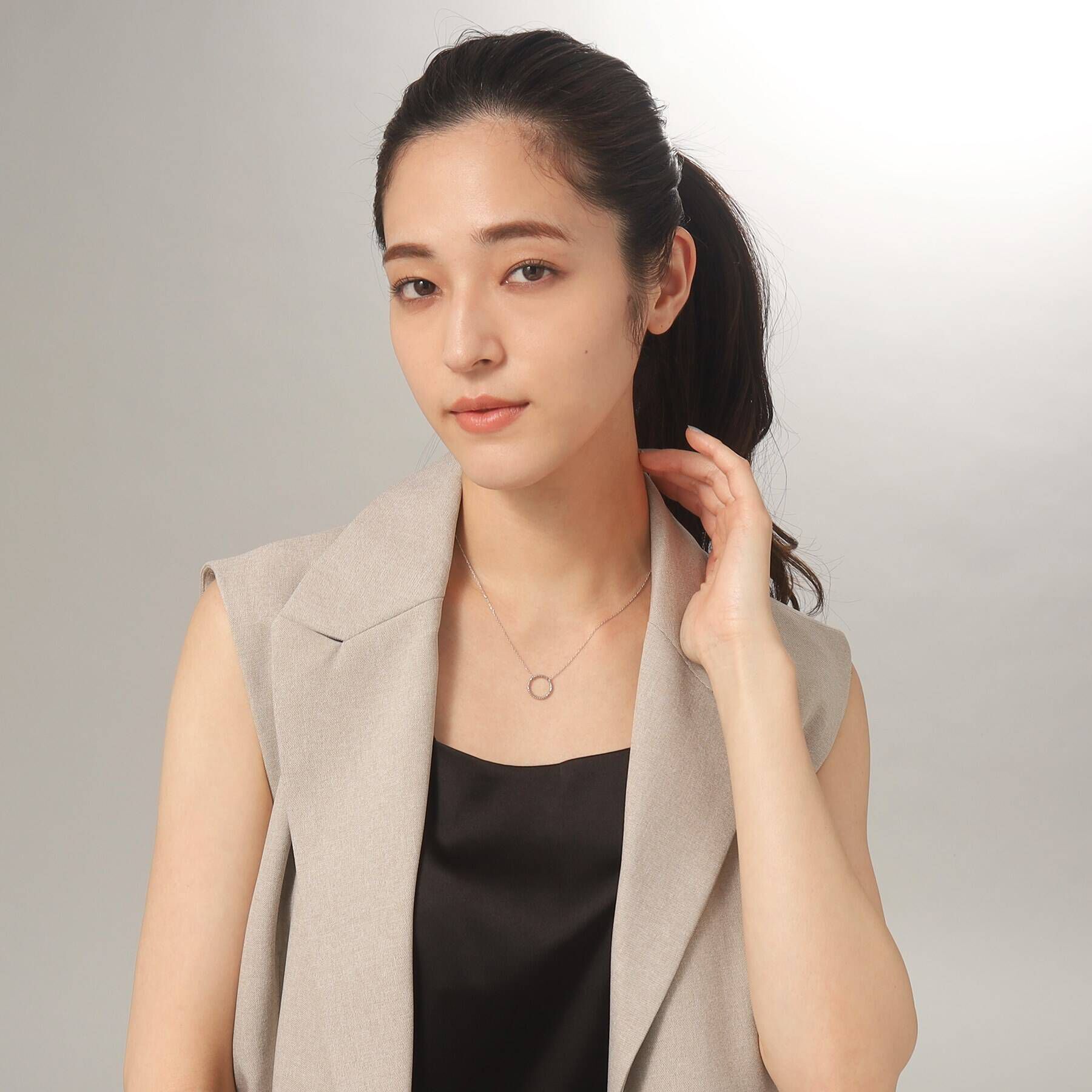 COCOSHNIK「プラチナ カットビーズ サークルネックレスS」|ネックレス|