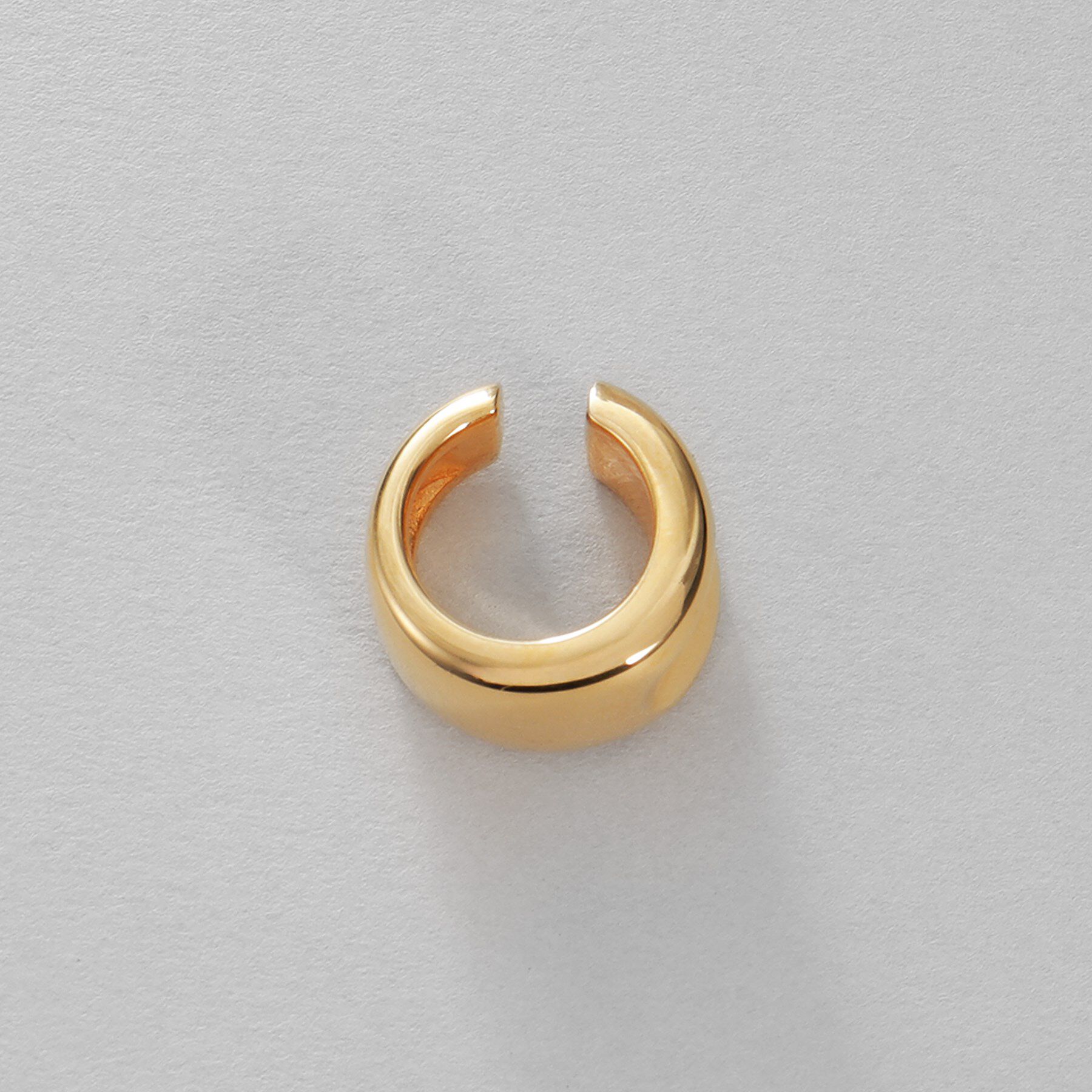 COCOSHNIK ONKITSCH「シルバー コンケイブイヤカフ GP」|イヤリング|