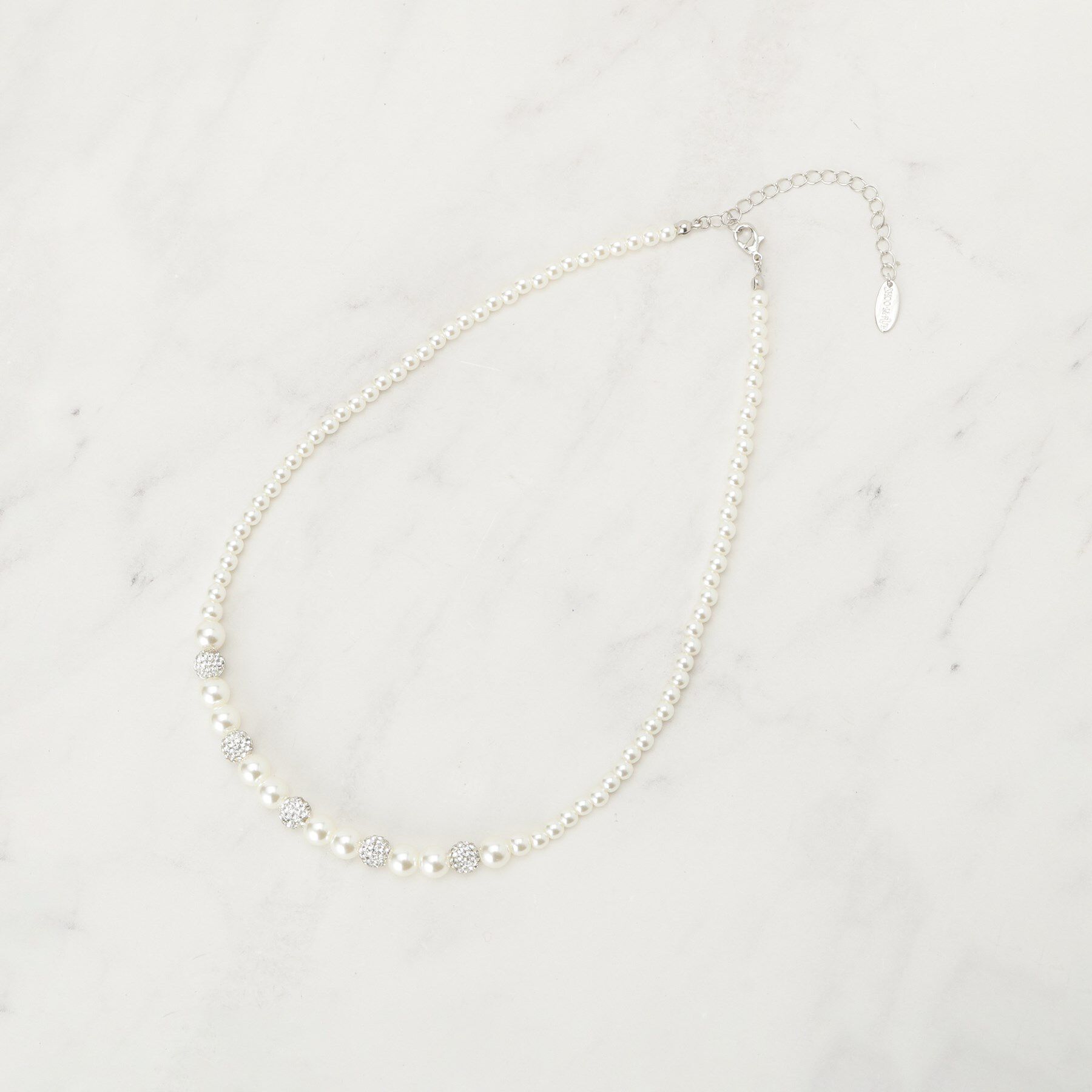 SHOO･LA･RUE「【セレモニー】パヴェ＆パール調ショートネックレス」|ネックレス|シルバー(006)