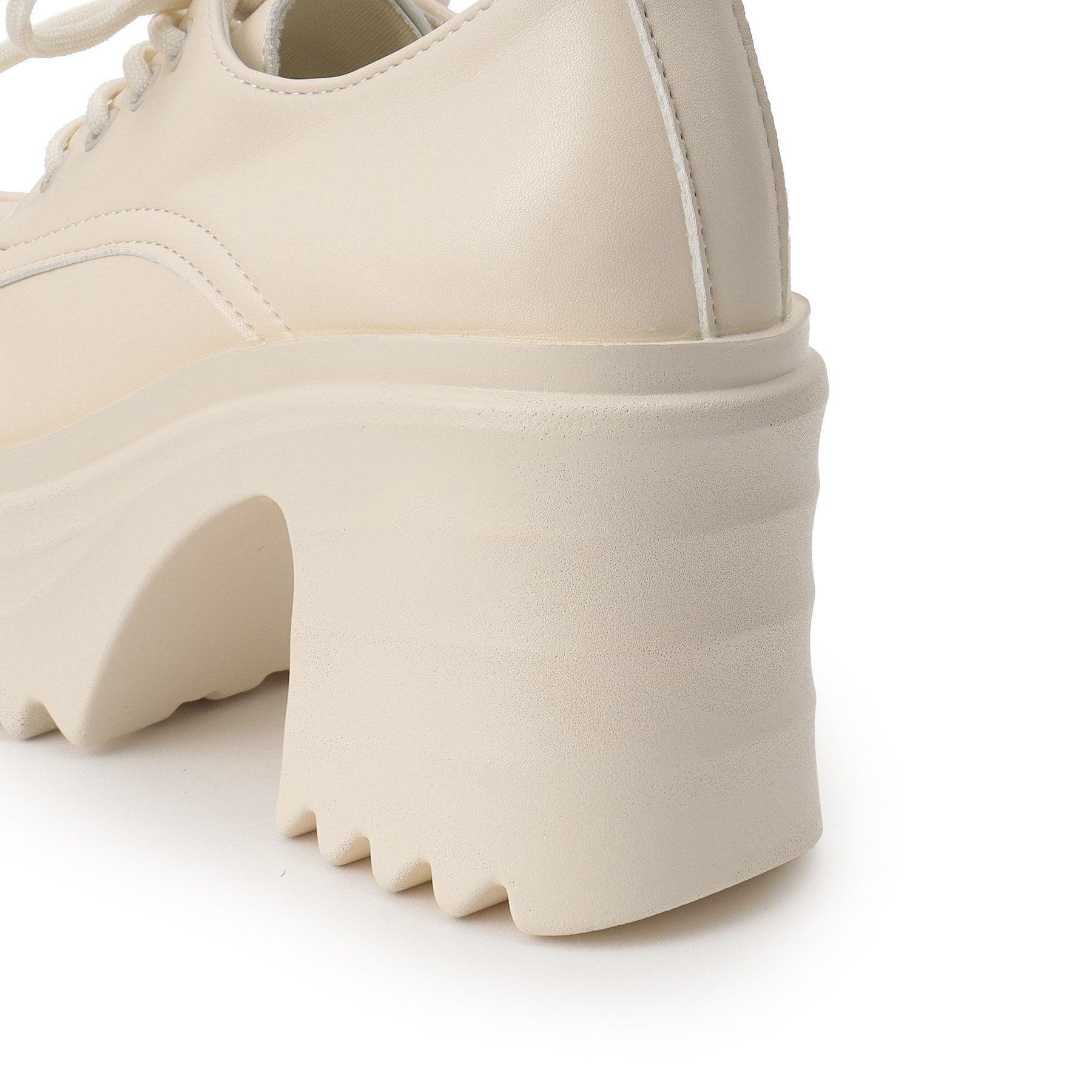 csT&P「軽量厚底ヒールアップシューズ」|パンプス|