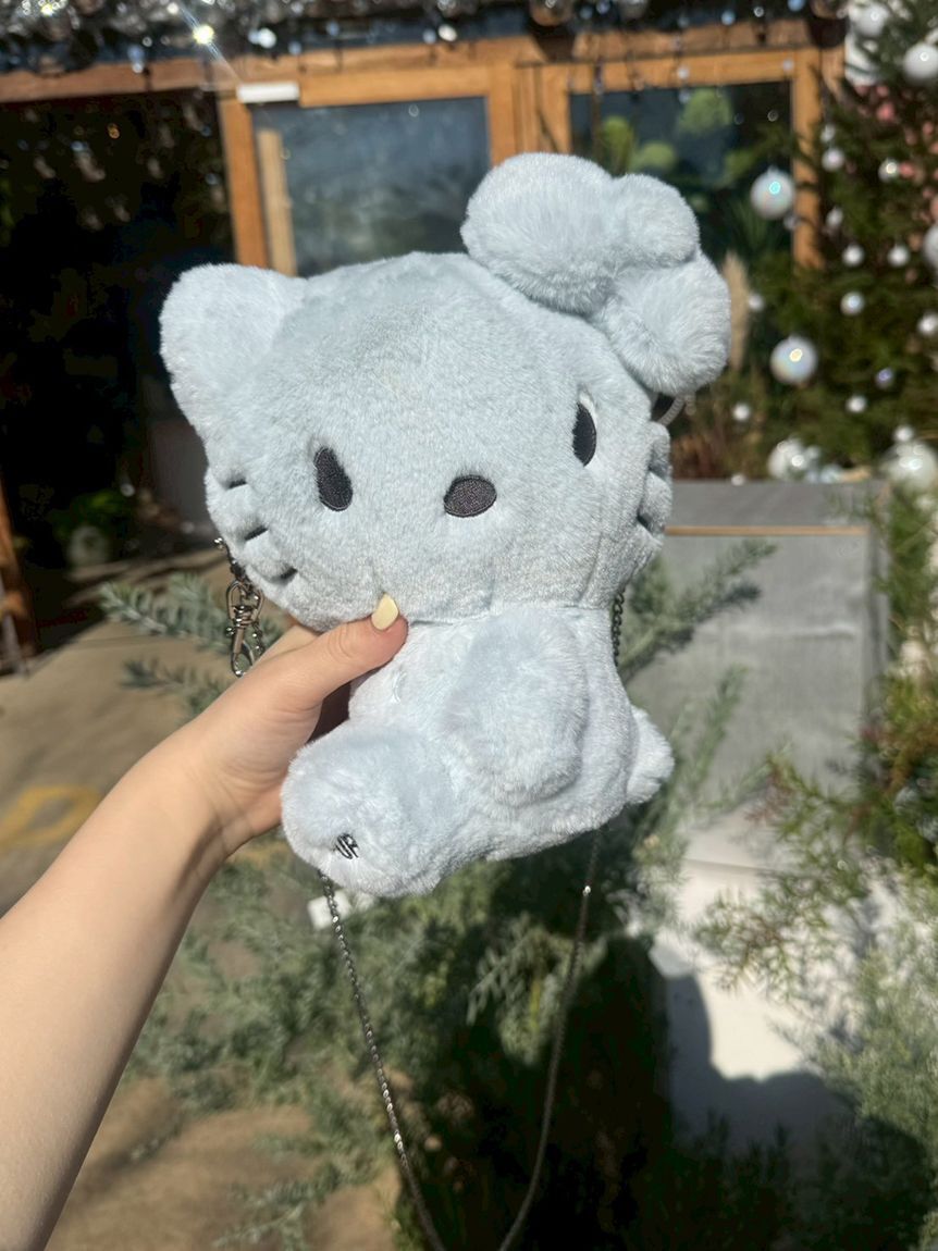 FURFUR「【WEB・一部店舗限定カラー】HELLO KITTYぬいぐるみショルダー」|ショルダー・メッセンジャー|