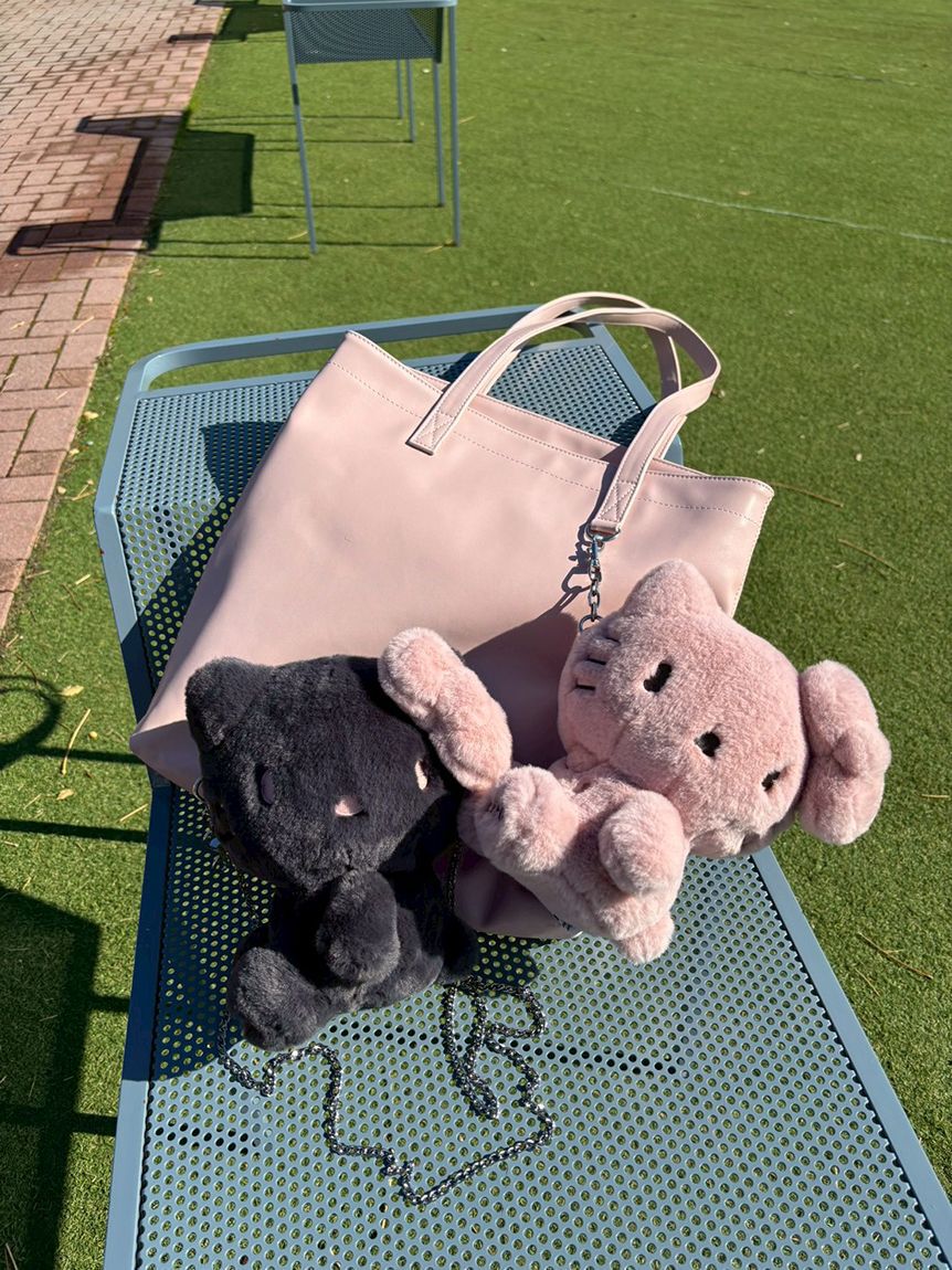 FURFUR「【WEB・一部店舗限定カラー】HELLO KITTYぬいぐるみショルダー」|ショルダー・メッセンジャー|