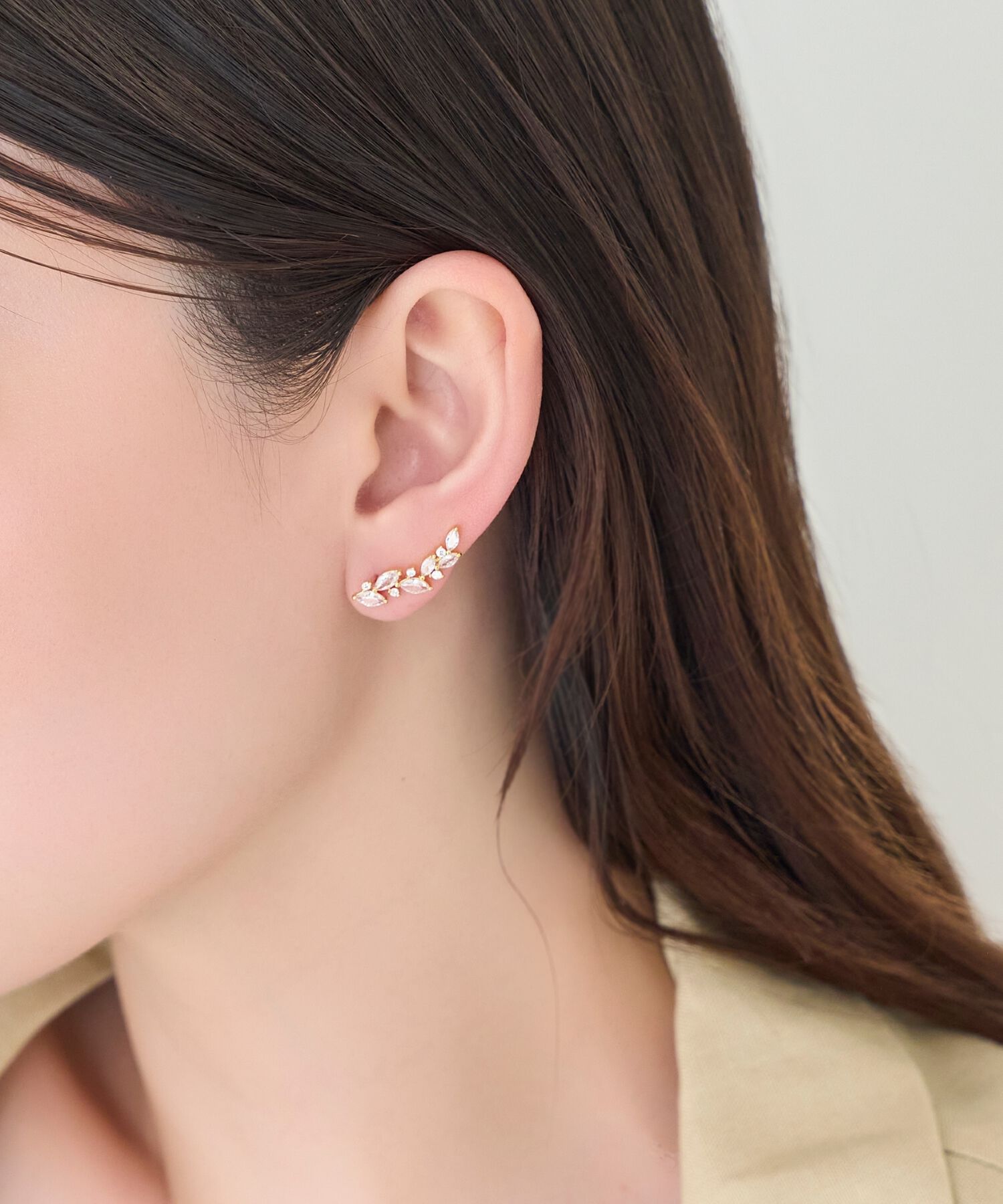 Phoebe「リーフグレースビジューピアス&イヤリング　ゴールド」|ピアス|