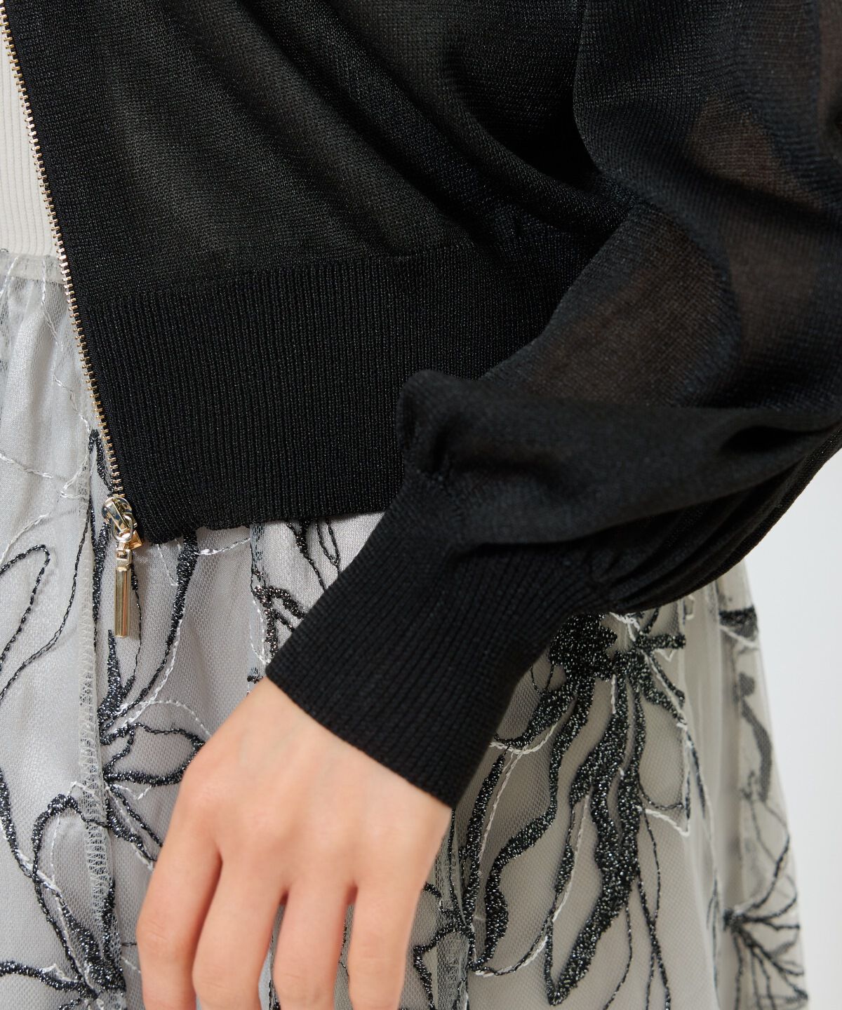 アンドクチュール「コンパクトシアーフーディー」|パーカー|