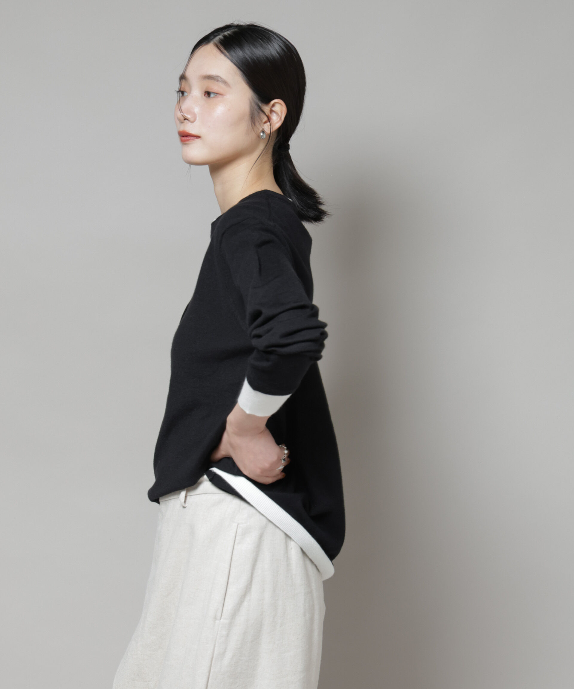 nano･universe「レイヤード風バイカラーヘンリーネックニット」|ニット・セーター|