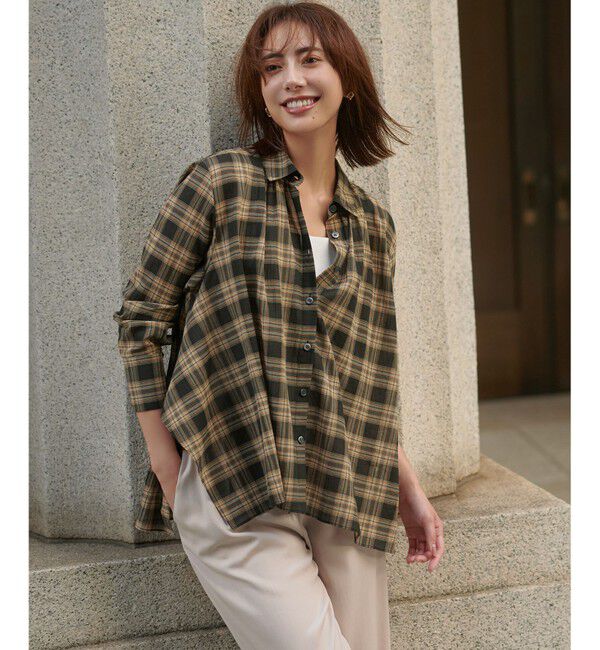 23区「【Oggi6月号掲載】メタルトップ イヤリング」|イヤリング|