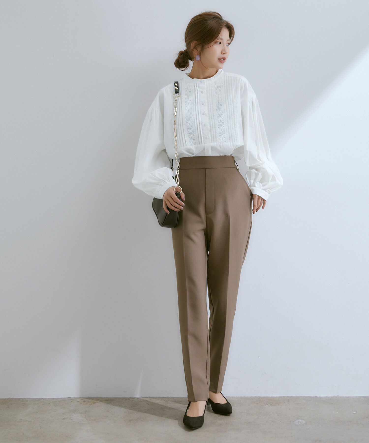 vis-a-vis「【WEB限定】レース＆タックで魅せる、フロントピンタックチュニックブラウス」|シャツ・ブラウス|