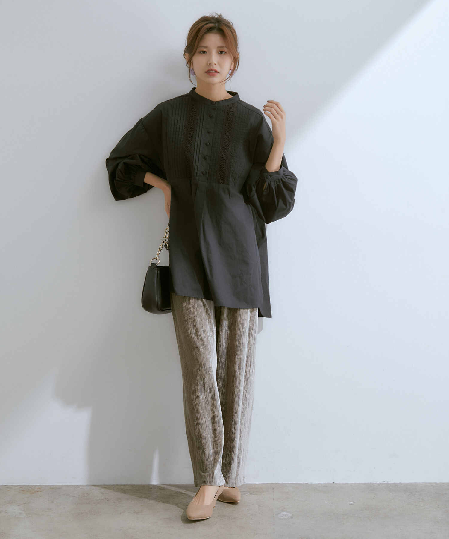 vis-a-vis「【WEB限定】レース＆タックで魅せる、フロントピンタックチュニックブラウス」|シャツ・ブラウス|