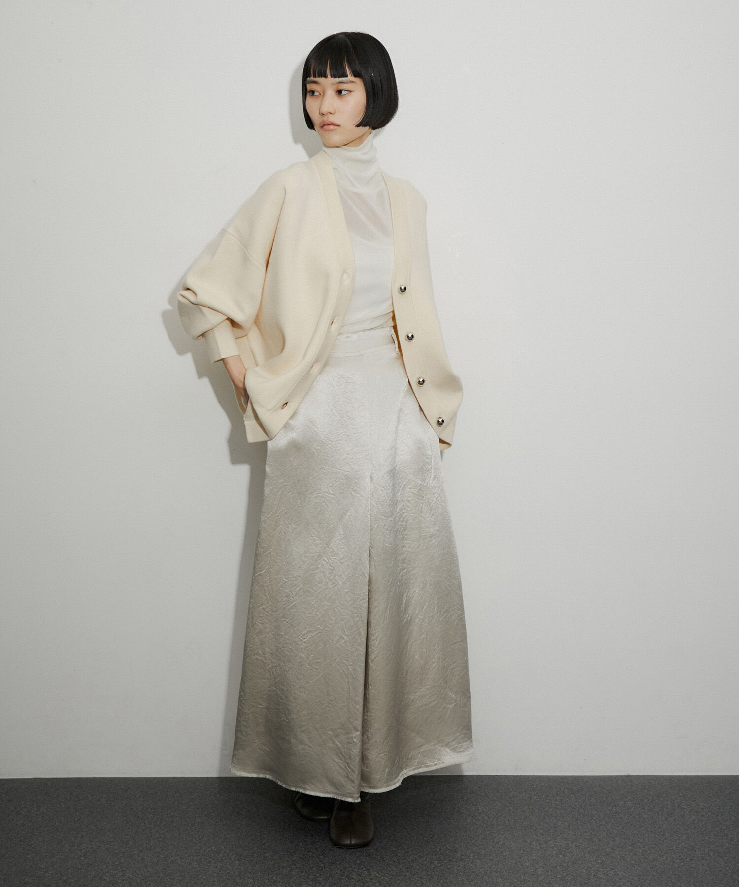 ADAM ET ROPE'「BIGボタンミドルカーディガン」|カーディガン|