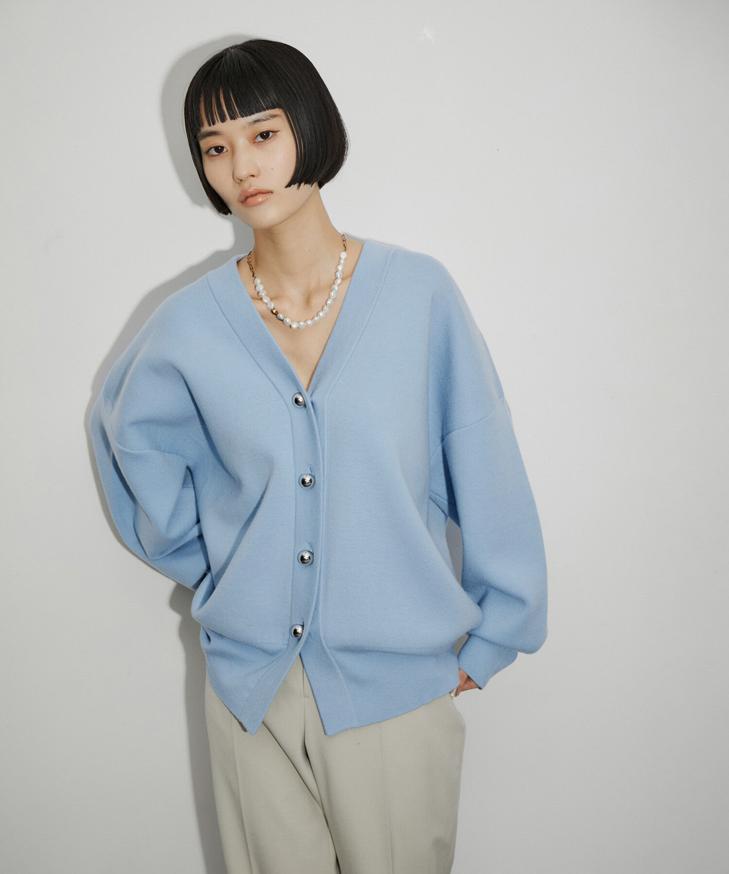 ADAM ET ROPE'「BIGボタンミドルカーディガン」|カーディガン|