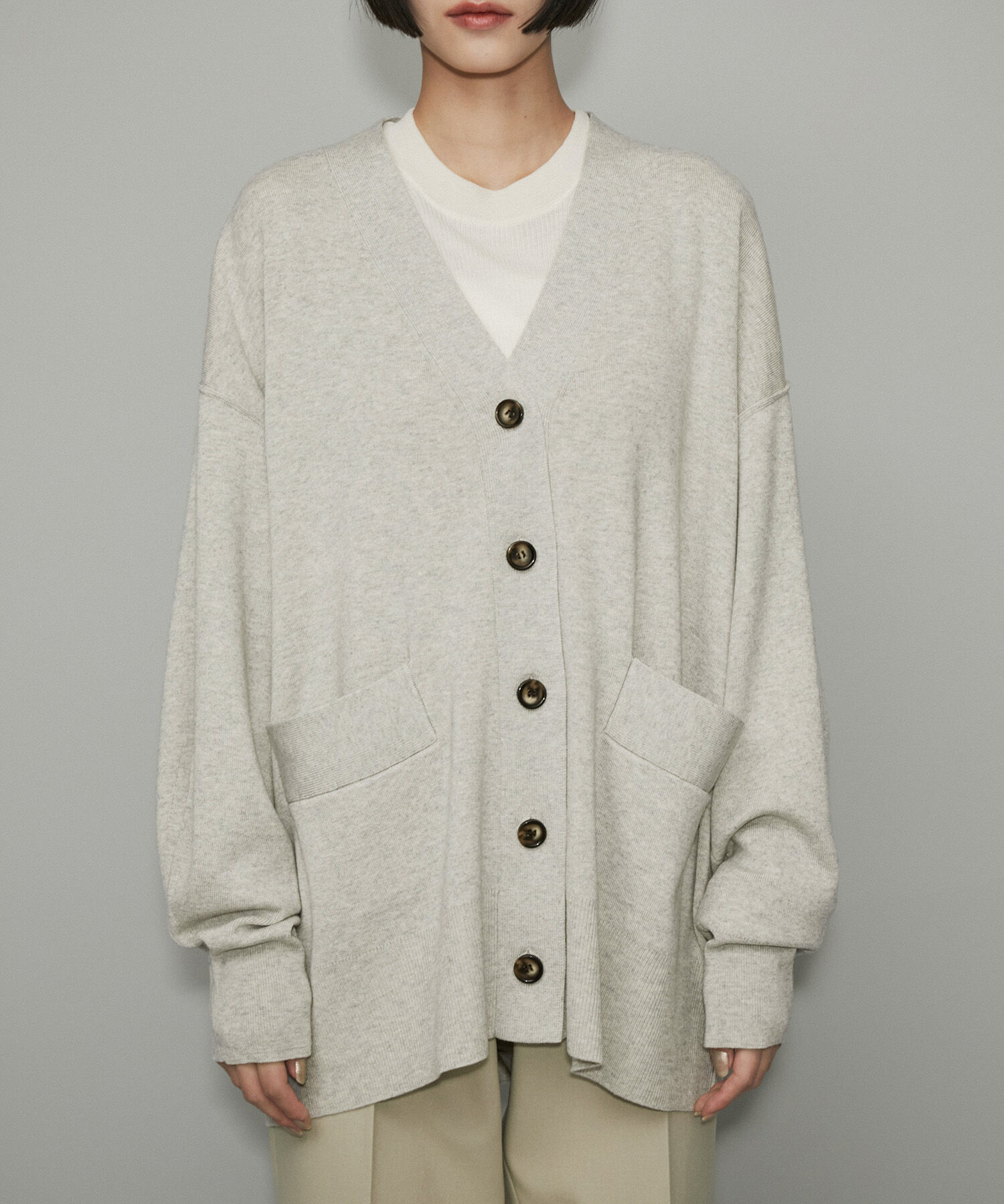 ADAM ET ROPE'「【WEB限定】カシミヤ混Vネックフォルムスリーブカーディガン」|カーディガン|