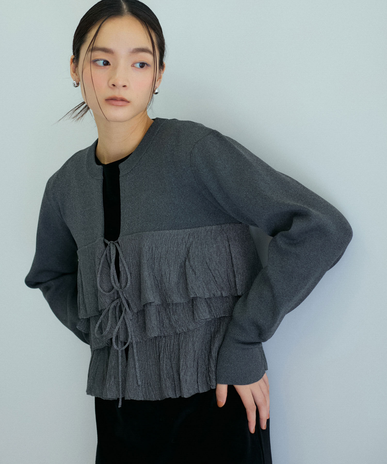 ADAM ET ROPE'「【洗える】フリルカーディガン」|カーディガン|グレー系(09)